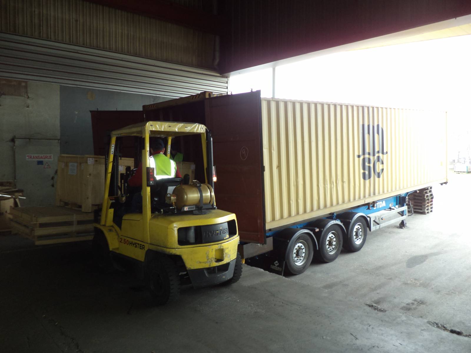 Entrepôt pour stockage container à Lyon 69 Rhône-Alpes